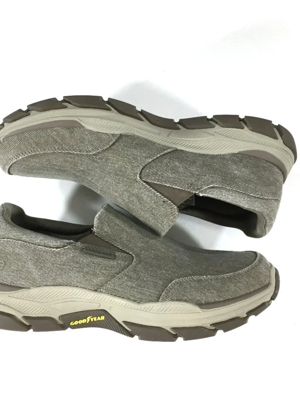 Skechers relaxed fit